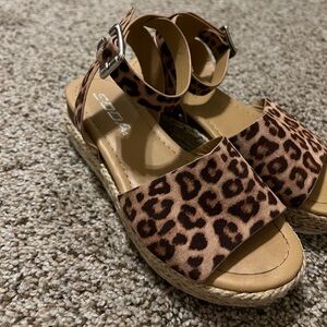 Soda platform espadrille  leopard sandals girls
